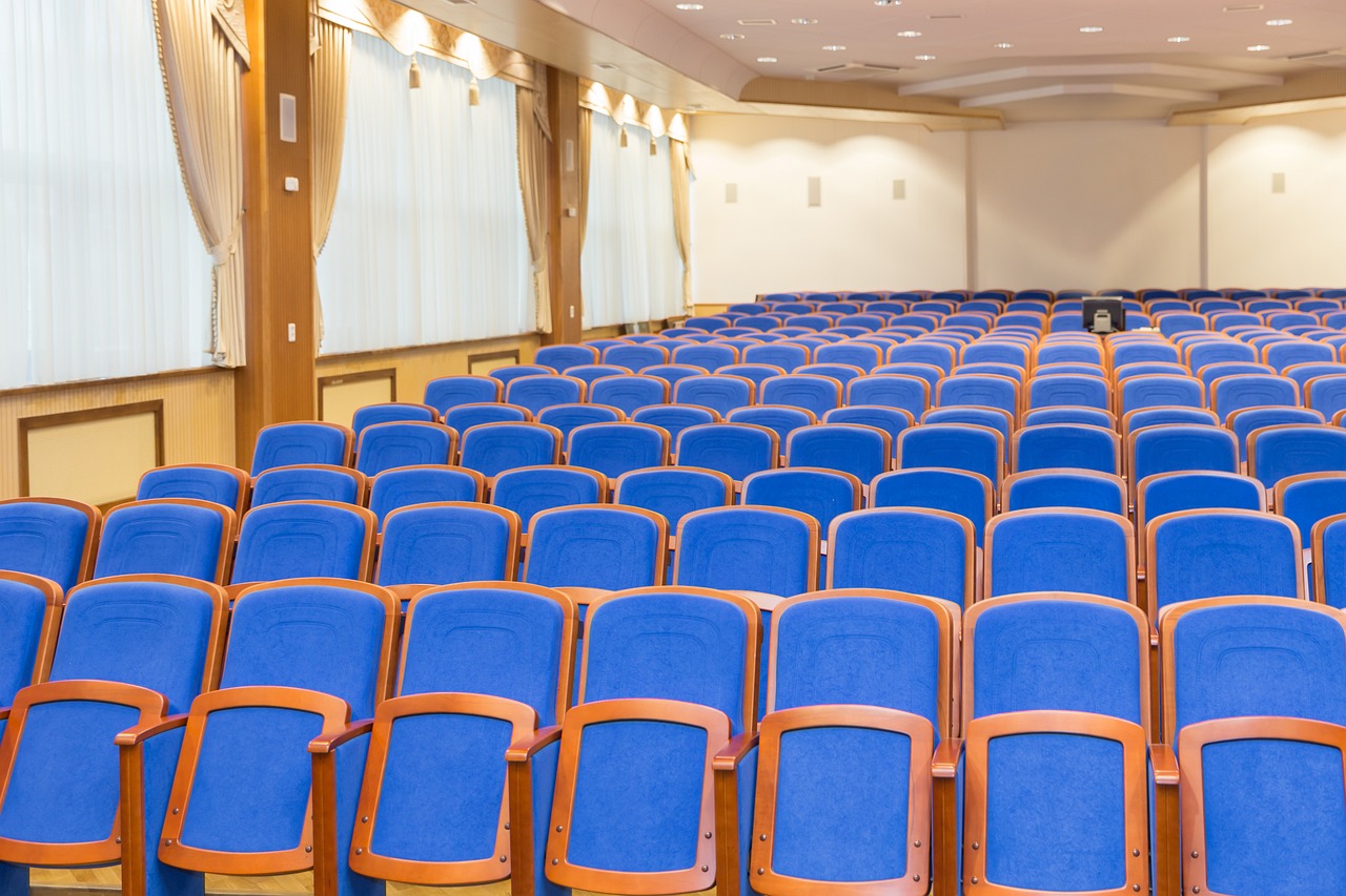 auditorium-6701804_1280